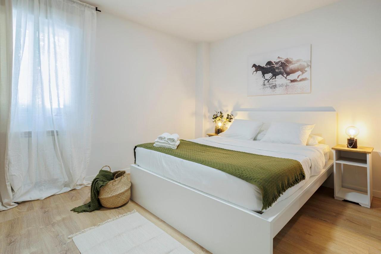 Genesis Apartment In Madri Exterior foto